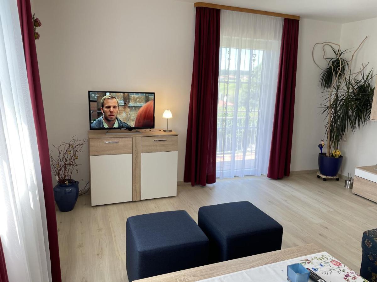 Haus Beate, Fewo Im Bienenparadies Kirchberg  エクステリア 写真