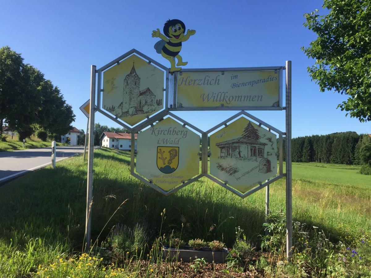 Haus Beate, Fewo Im Bienenparadies Kirchberg  エクステリア 写真